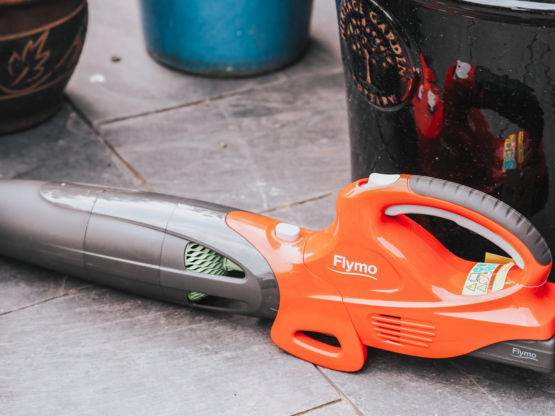 Flymo leaf blower review from blogger Bunnipunch